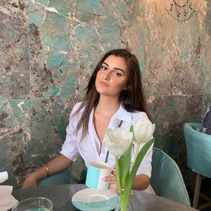 Meet your Posher, Stephanie